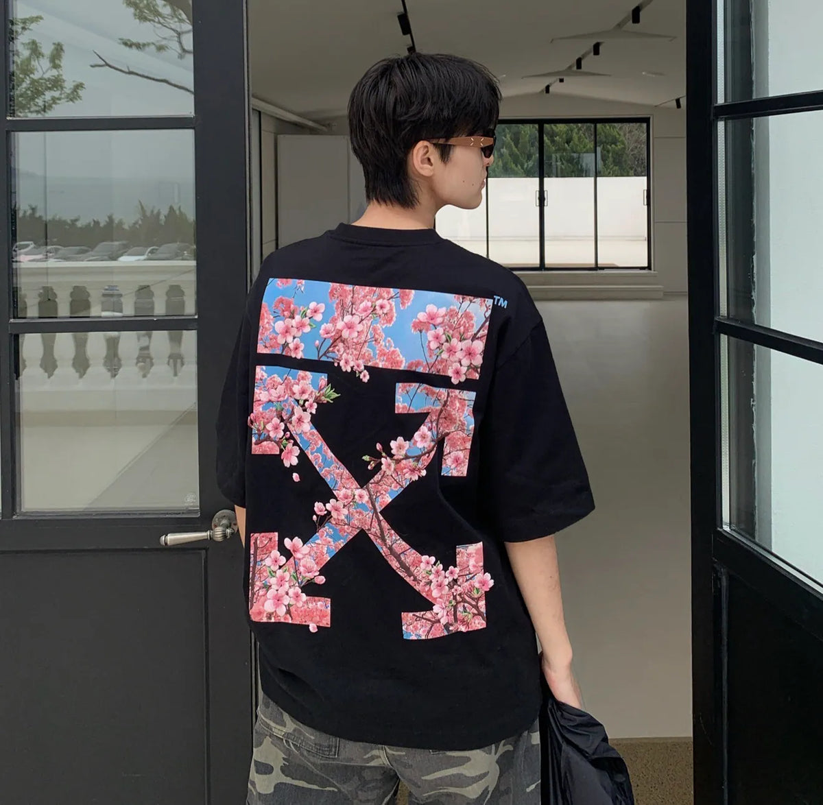 OFF WHITE 26SS RETRO SAKURA Black TEE