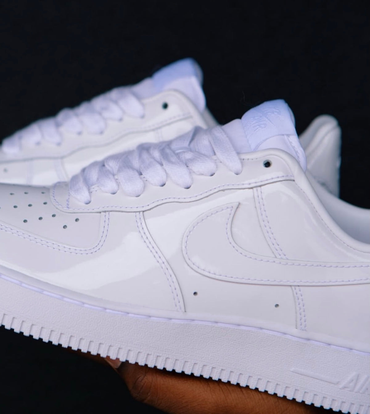 Air Force 1 '07 patent leather white sneakers
