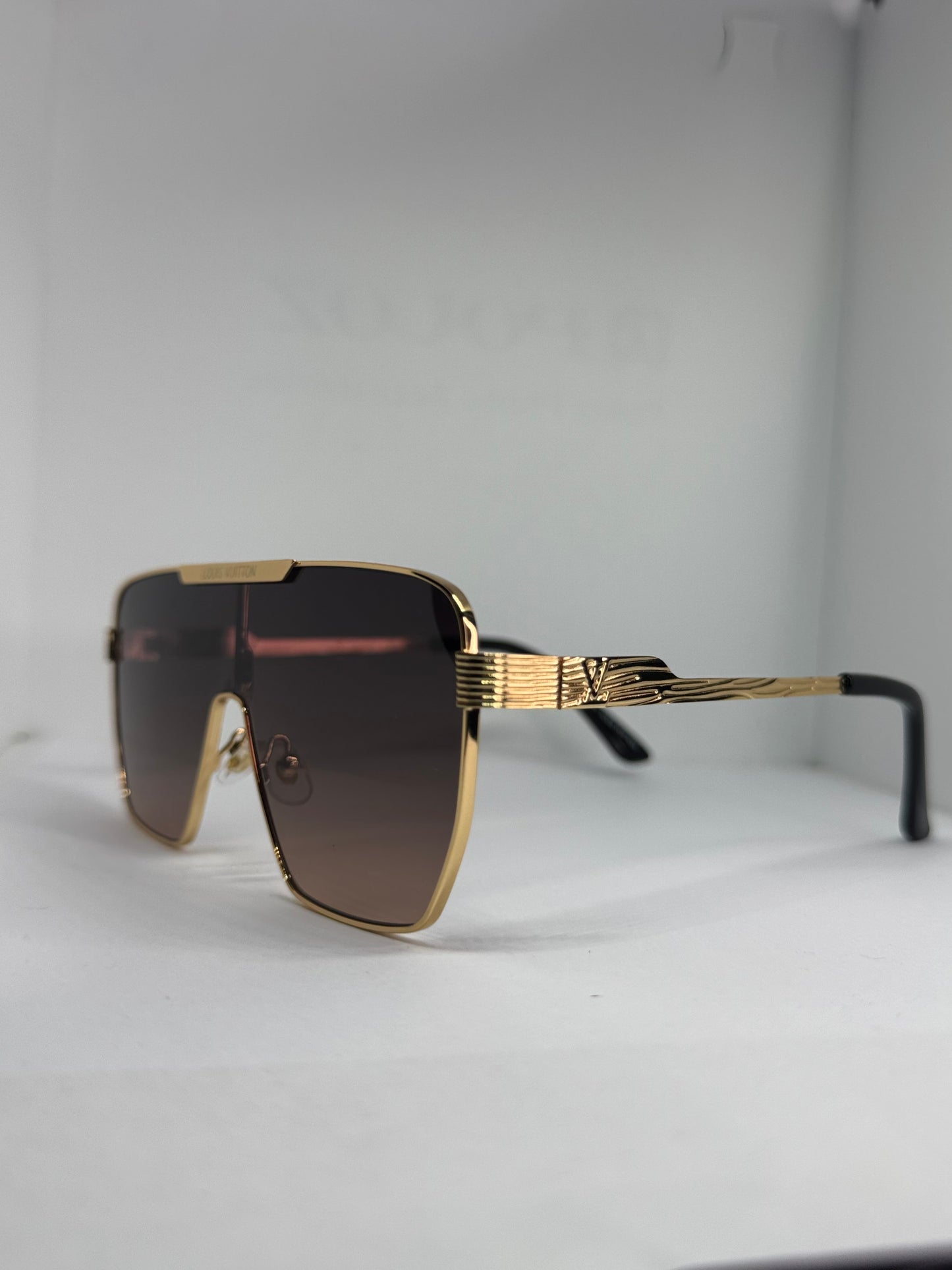 LV GLASSES