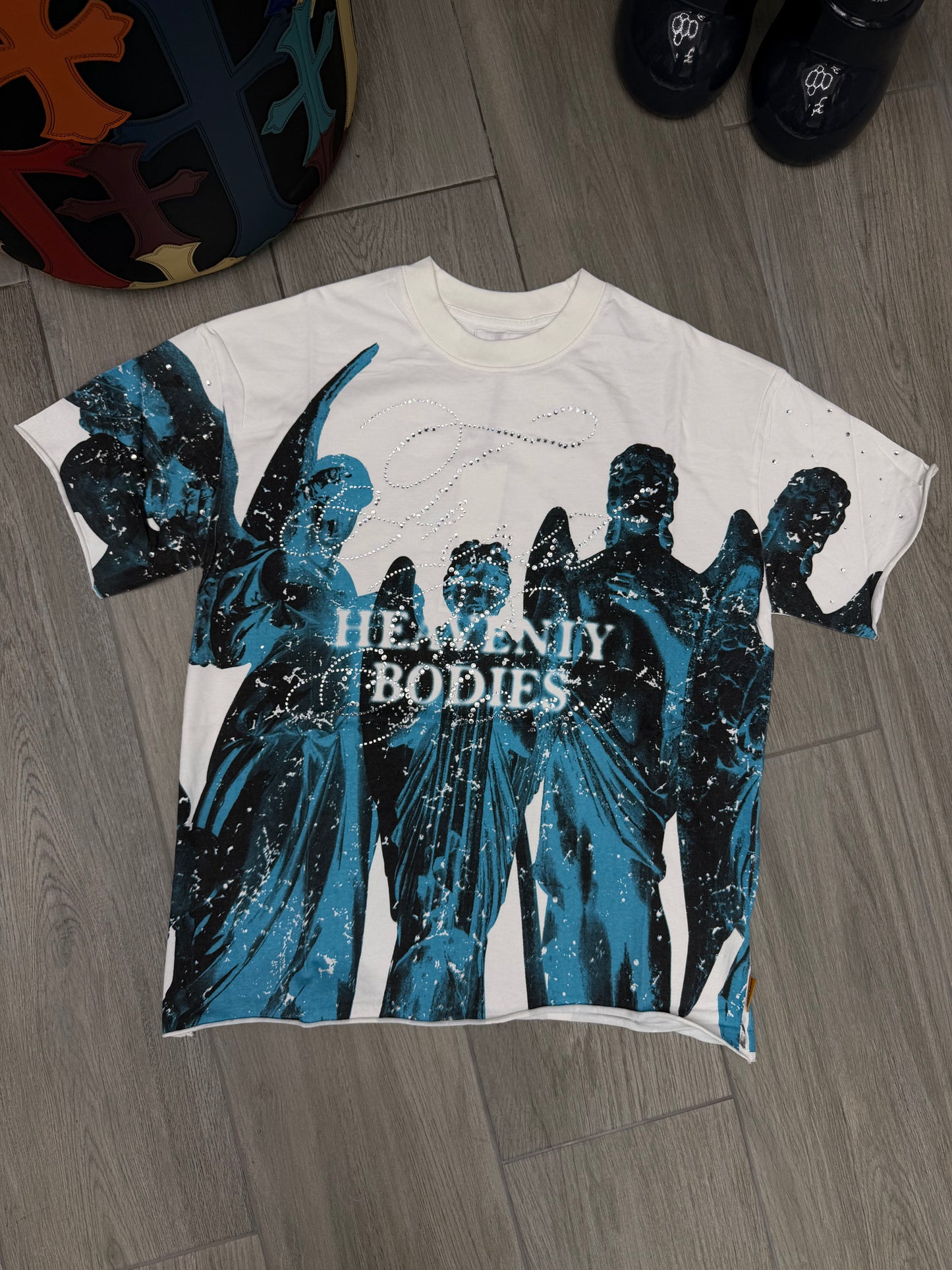 FIRST ROW HEAVENLY BODIES TSHIRT
