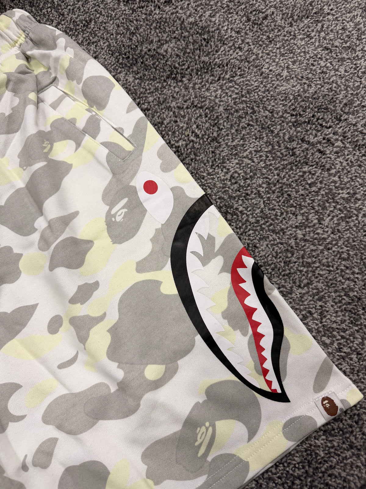 BAPE WHITE SHORT