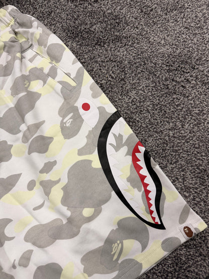 BAPE WHITE SHORT
