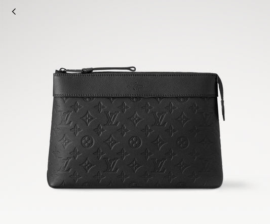 LV Pochette Voyage Souple