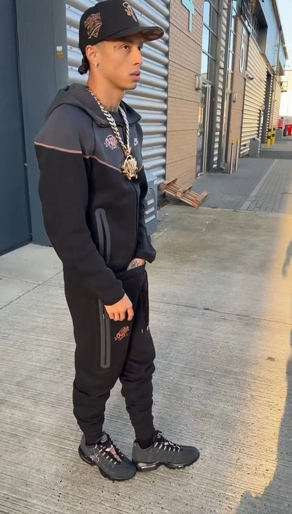 TRACKSUIT NIKE TECH X SYNA WORLD