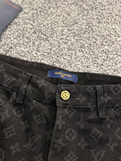 Louis Vuitton Short Black monogram