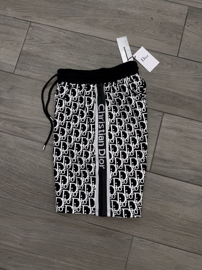 CHRISTIAN DIOR SHORT BLACK