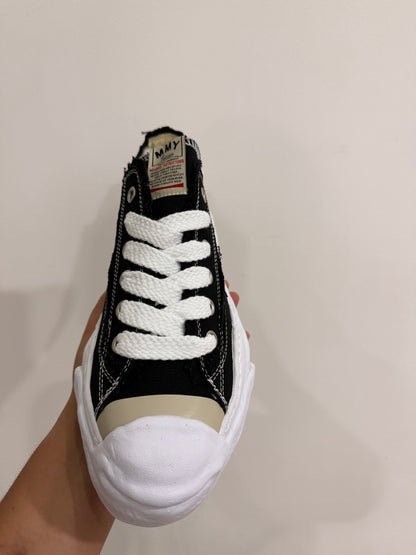 MAISON MIHARA YASUHIRO lace-up low-top sneakers