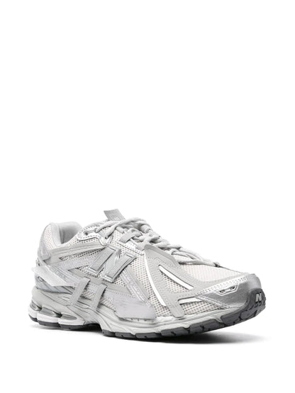NEW BALANCE 1906 GREY