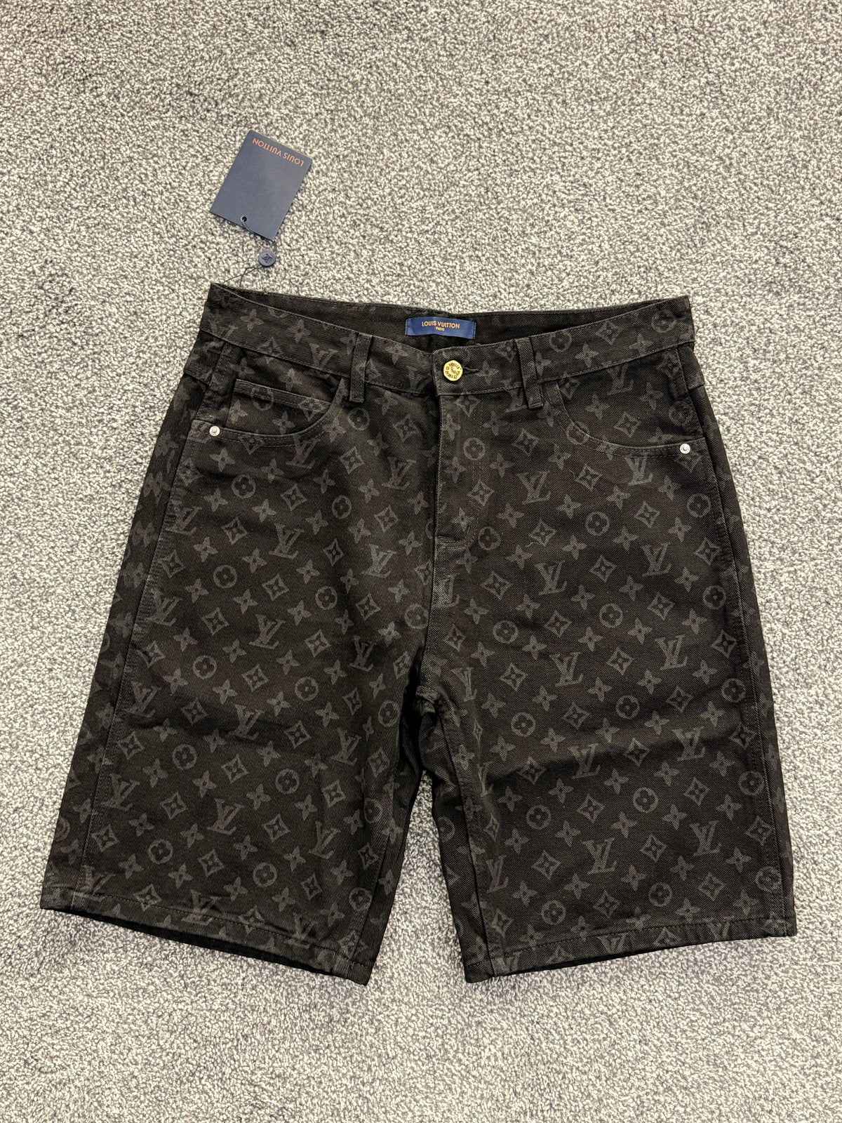 Louis Vuitton Short Black monogram