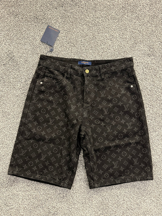 Louis Vuitton Short Black monogram