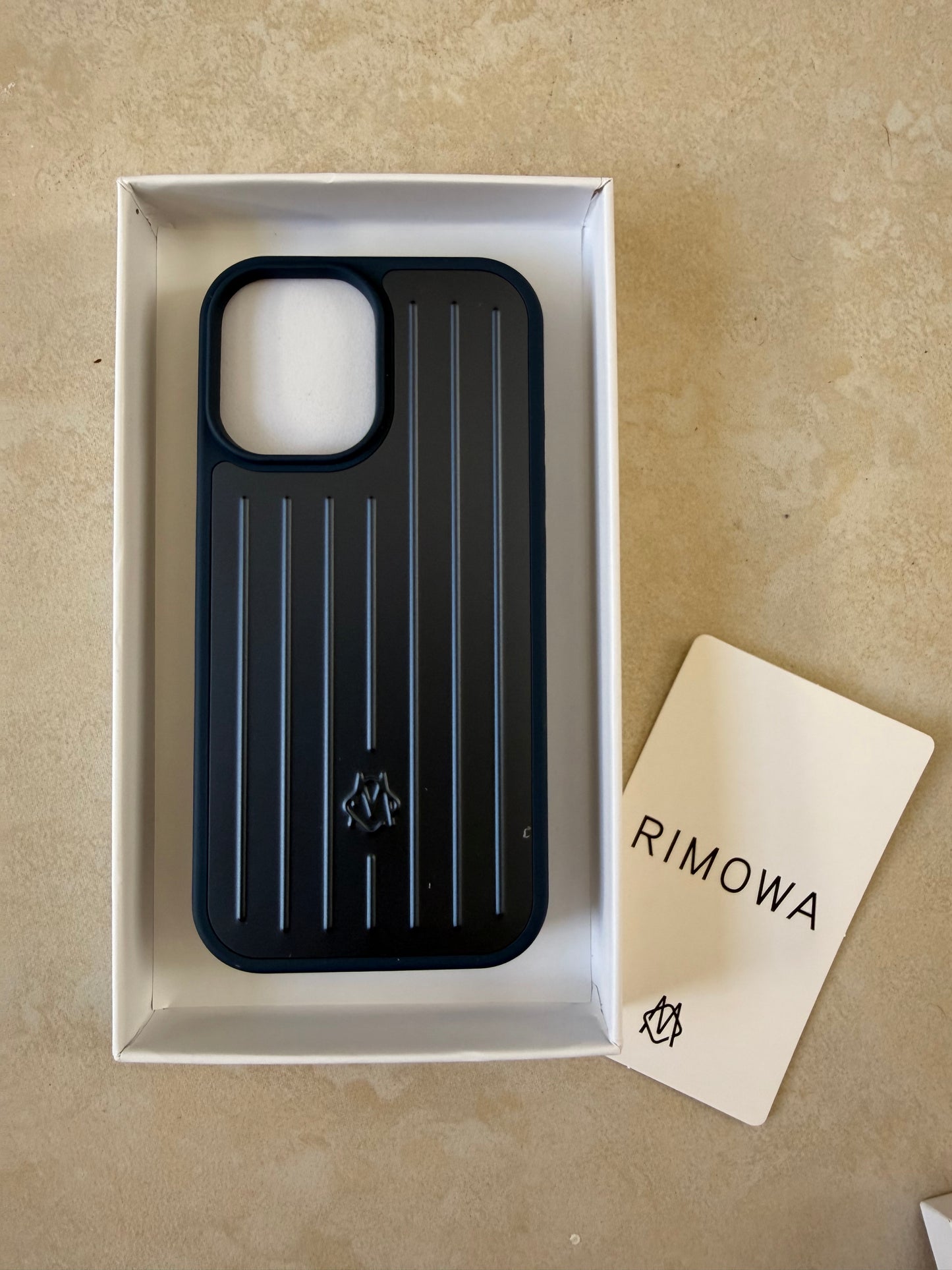 RIMOWA Style Case with Aluminium Back & Silicone Sides for iPhone 17 Pro/17 Pro Max