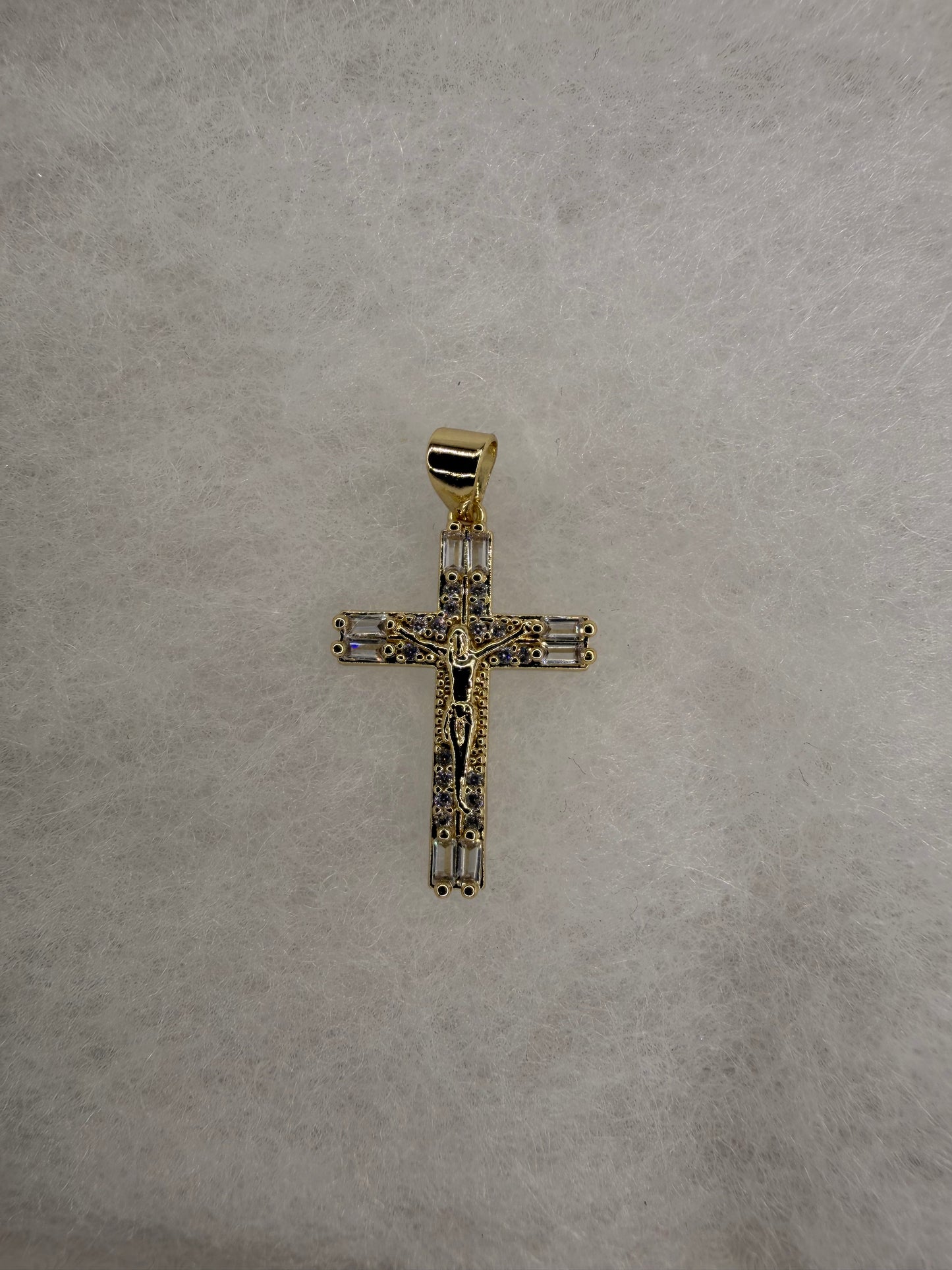 Crucifijo Pavé Imperial Oro laminado 14K