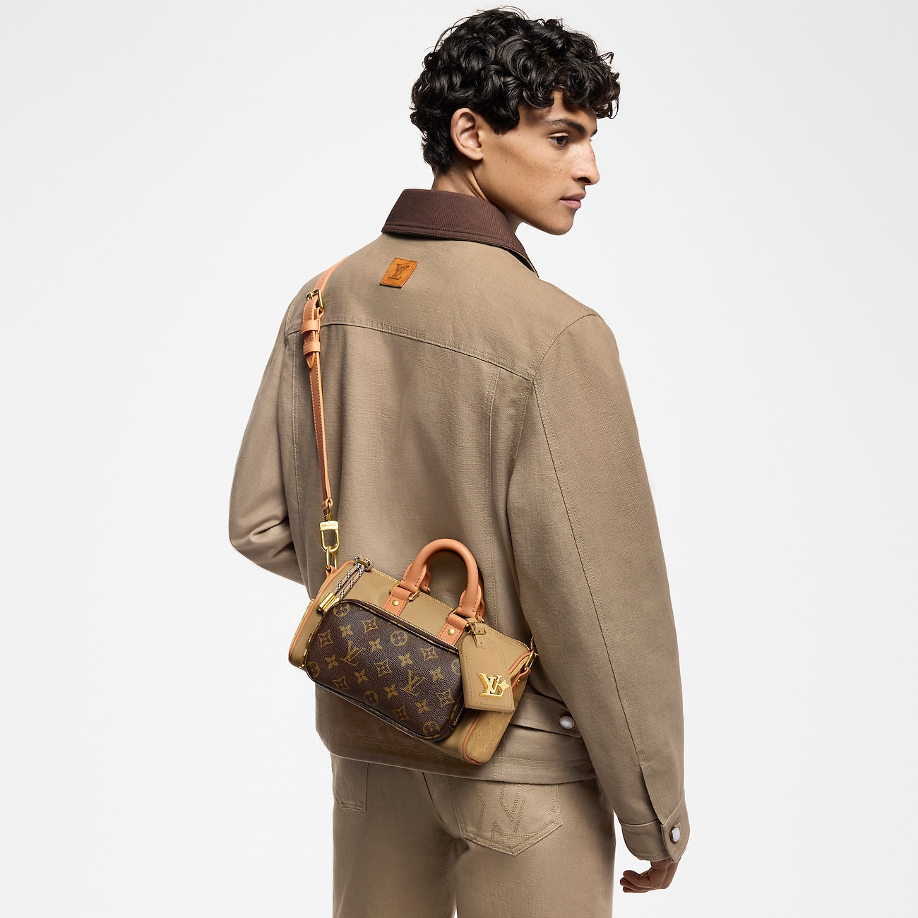 LOUIS VUITTON Keepall Bandoulière 25