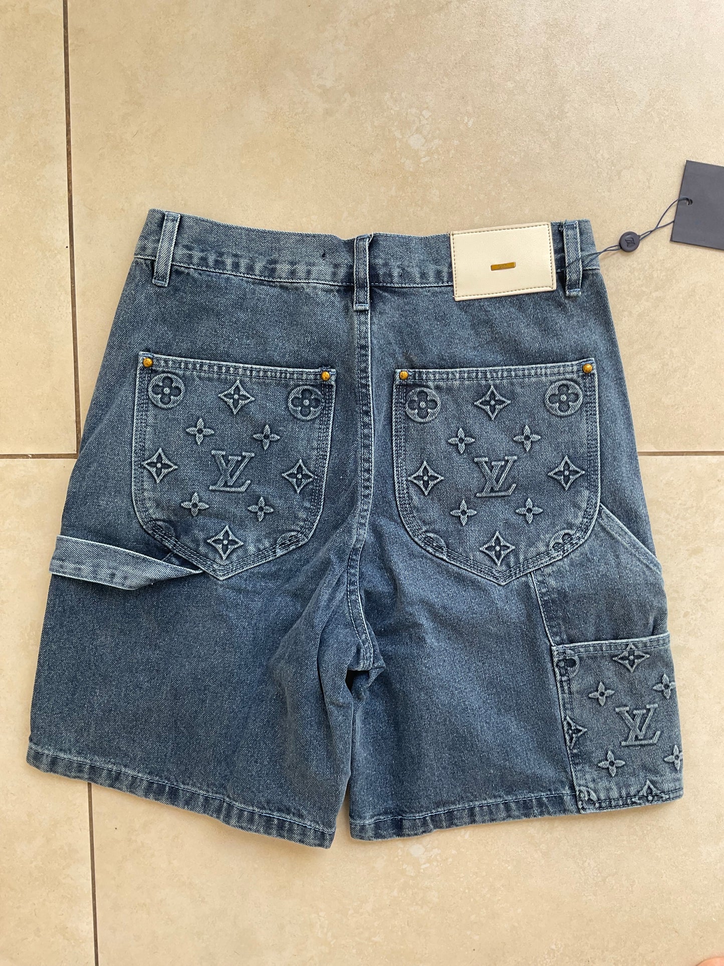 SHORT DENIM CARPENTER LOUIS VUITTON