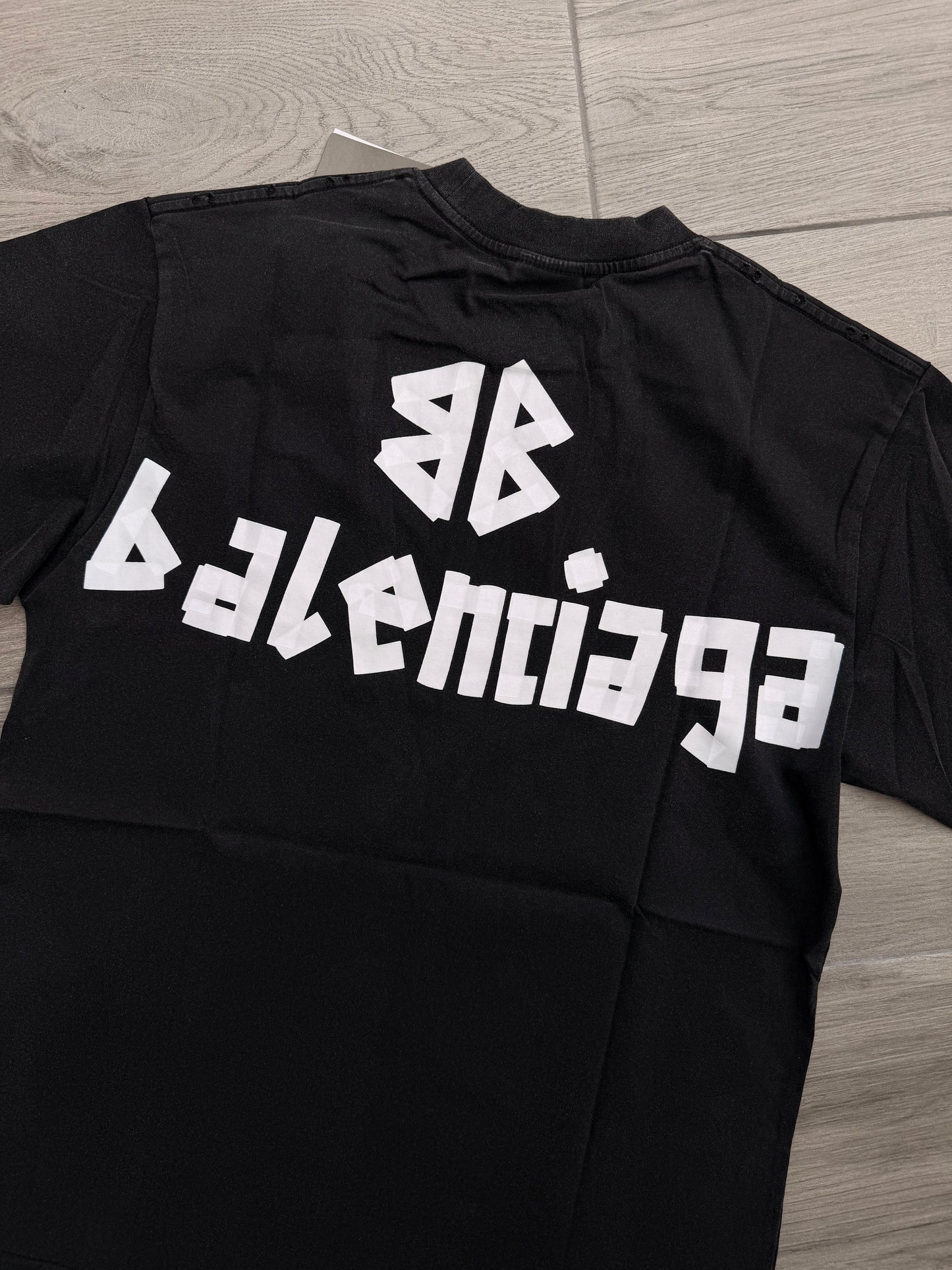 BALENCIAGA MEDIUM BLACK FIT T-SHIRT