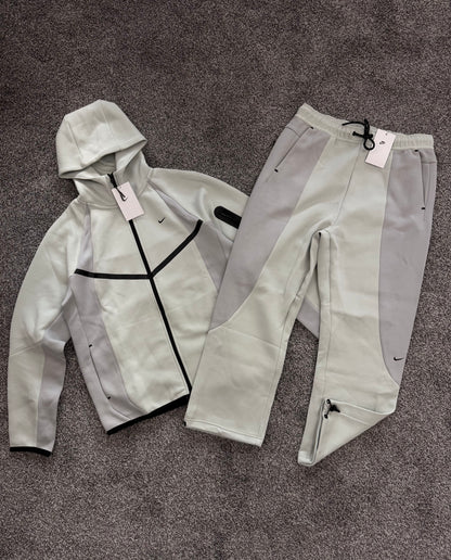 Nike Tech Fleece Light Bone