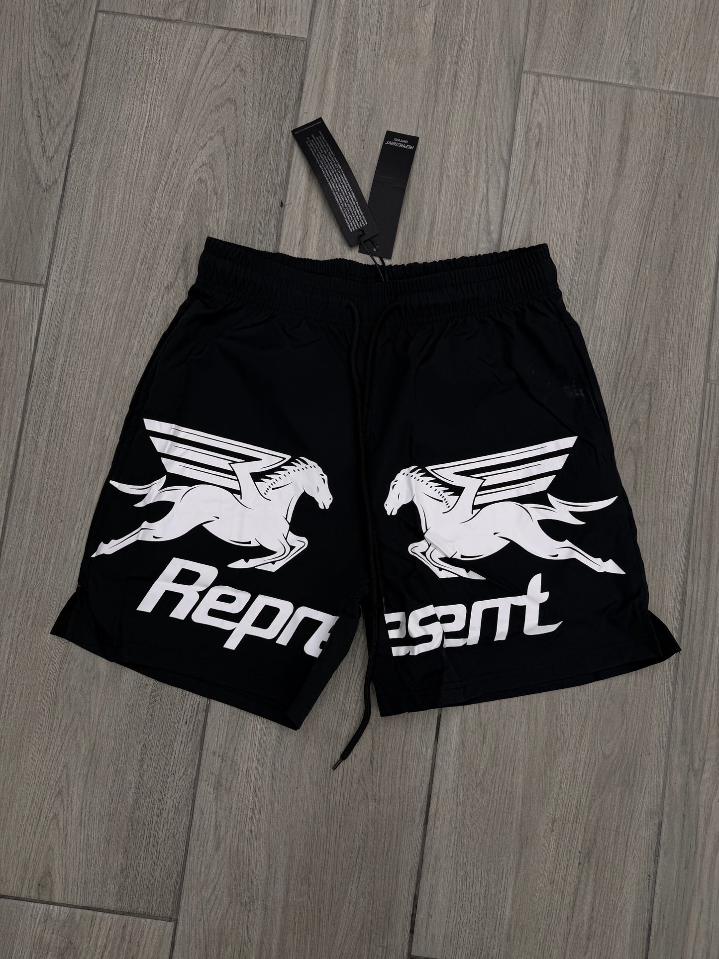 SHORT REPRESENT BLACK
