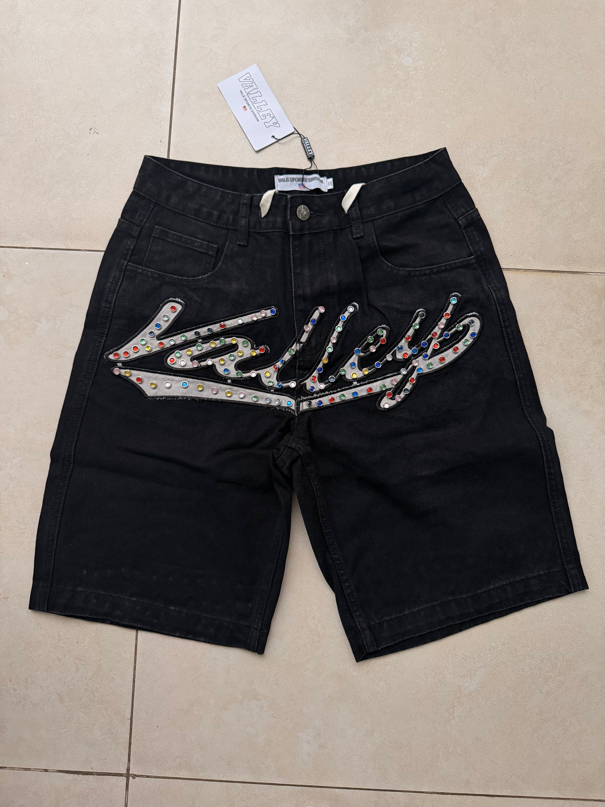 Valley black Short colors 8681