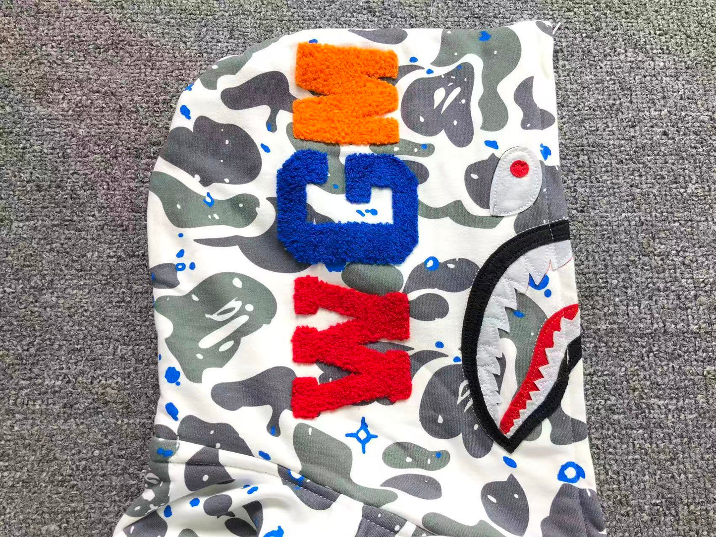 BAPE SHARK HOODIE WHITE