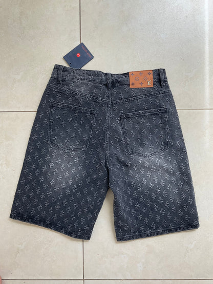 SHORT LV