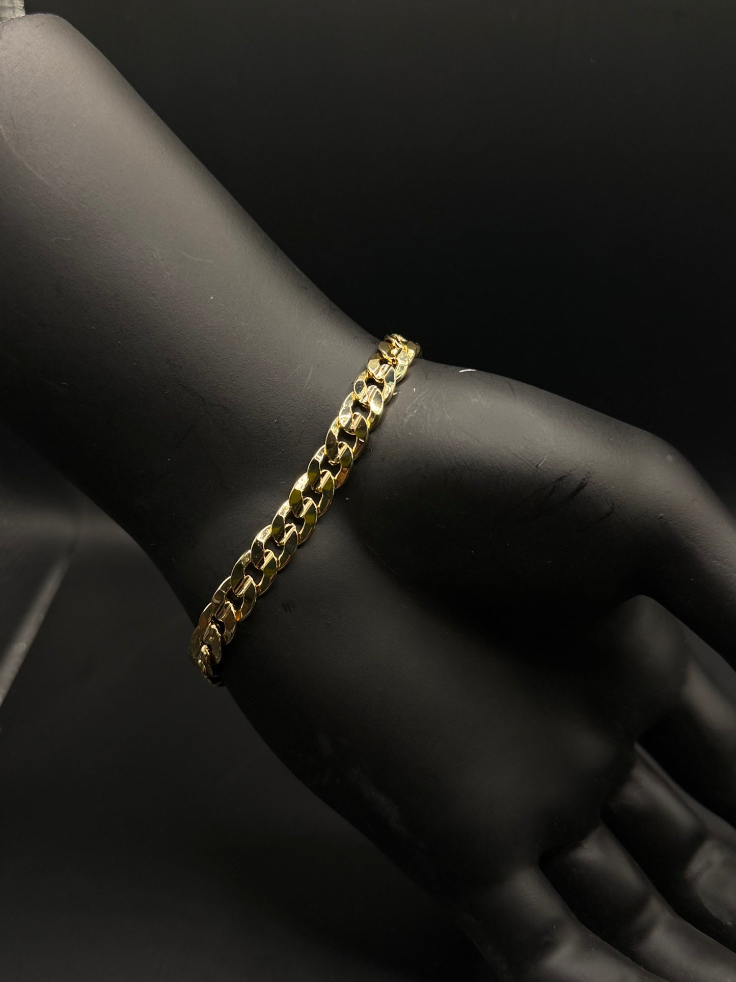 Eslabón Curb pulso oro laminado 14K 7mm (T03)