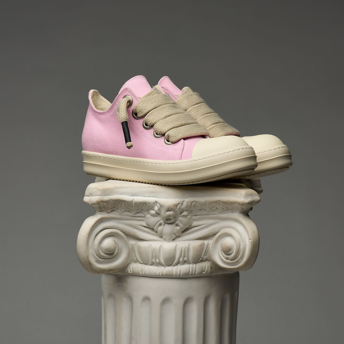 SNEAKERS – KITSUNE HYPE DEPT