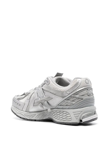 NEW BALANCE 1906 GREY