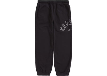 SUPREME X NIKE JOGGER