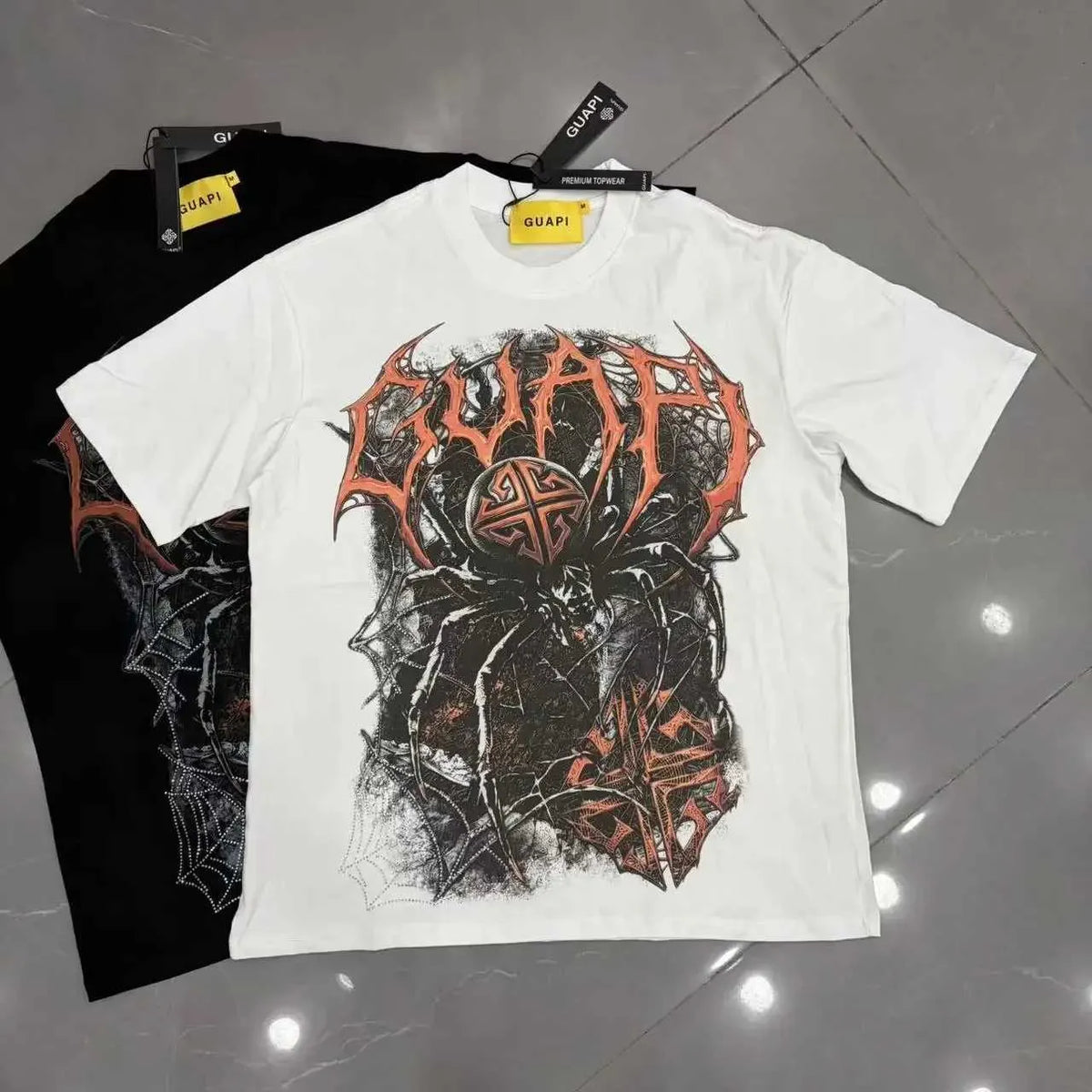 Guapi spider white Tshirt