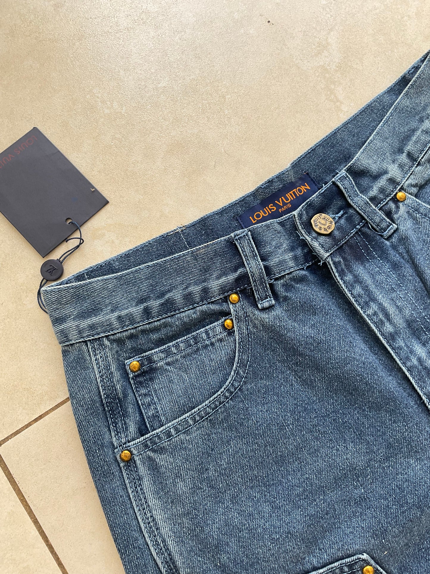 SHORT DENIM CARPENTER LOUIS VUITTON