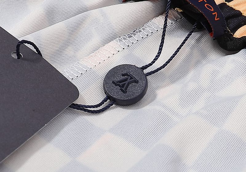 SHORT LOUIS VUITTON