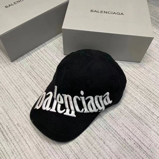 BALENCIAGA BIG LOGO BLACK HAT