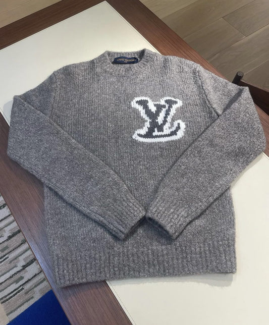 LOUIS VUITTON CREWNECK GRAY