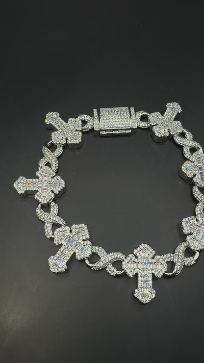Pulsera Iced Out Cross & Infinity